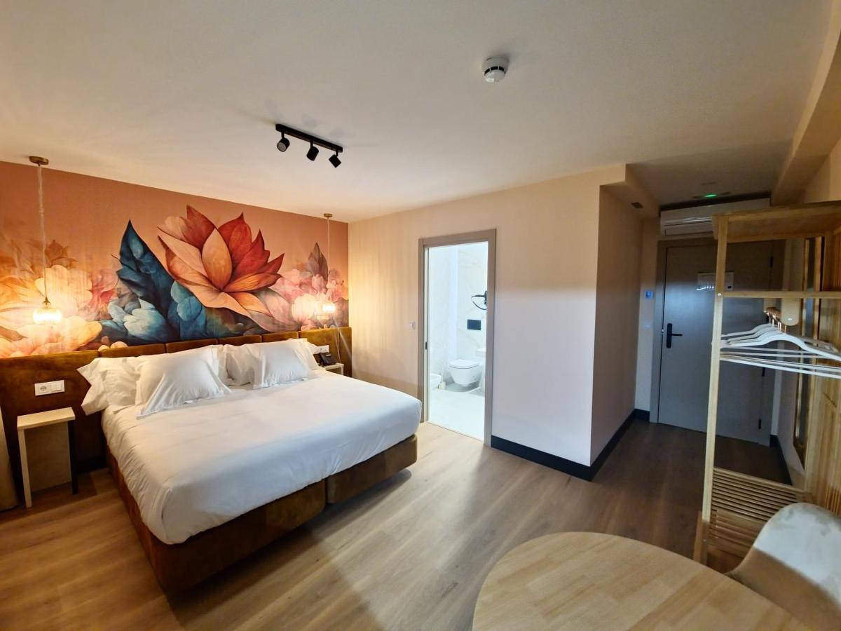 Hotel Suites Moma Centro Villanueva De La Serena Ngoại thất bức ảnh