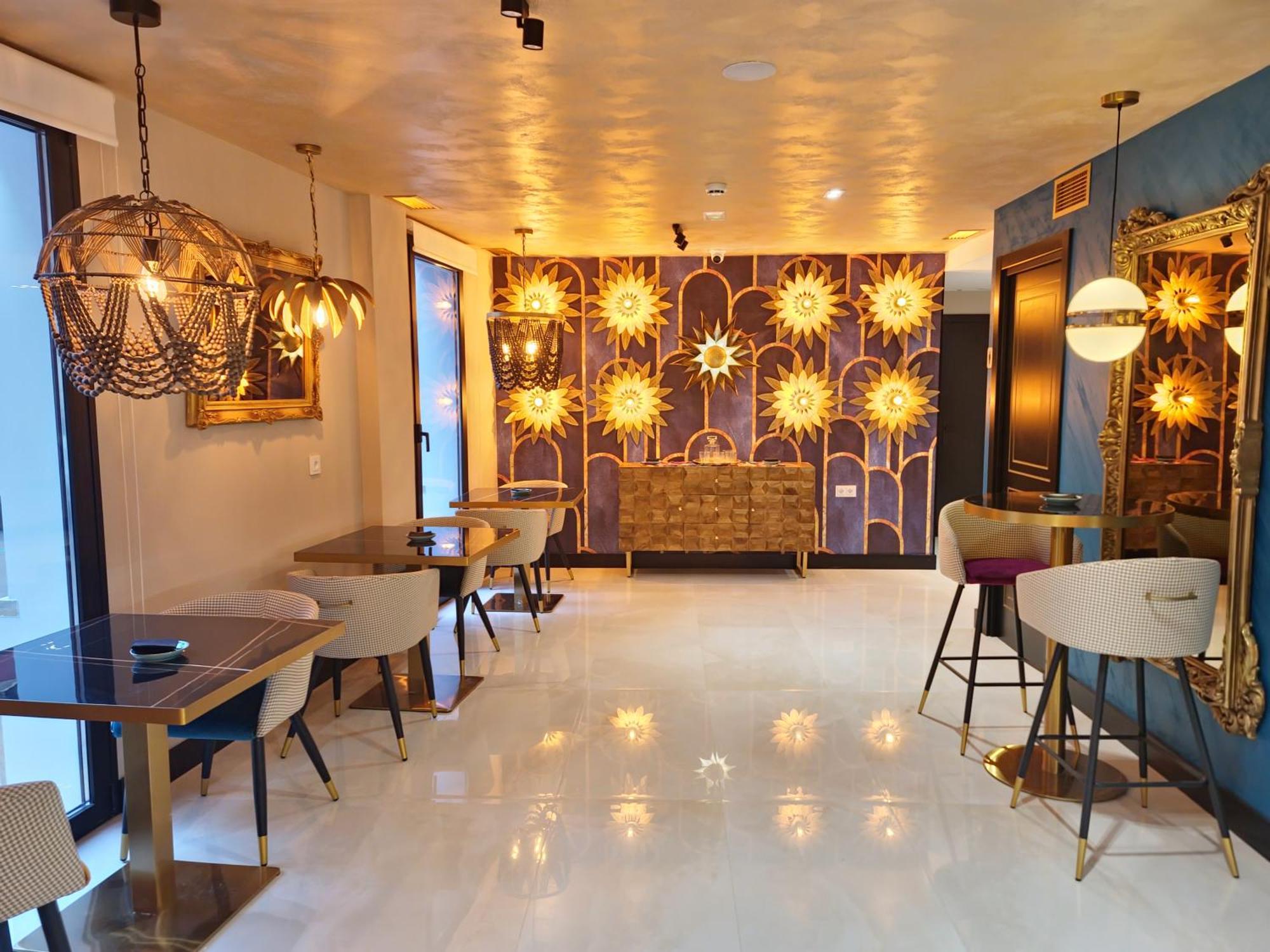 Hotel Suites Moma Centro Villanueva De La Serena Ngoại thất bức ảnh