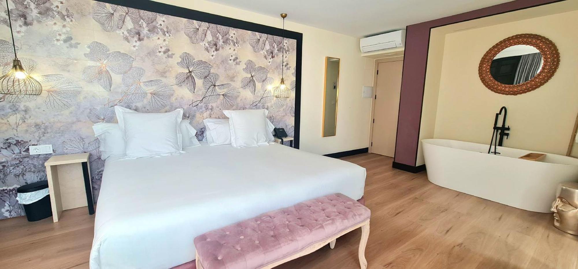 Hotel Suites Moma Centro Villanueva De La Serena Ngoại thất bức ảnh