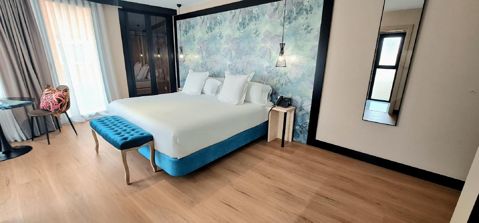 Hotel Suites Moma Centro Villanueva De La Serena Ngoại thất bức ảnh