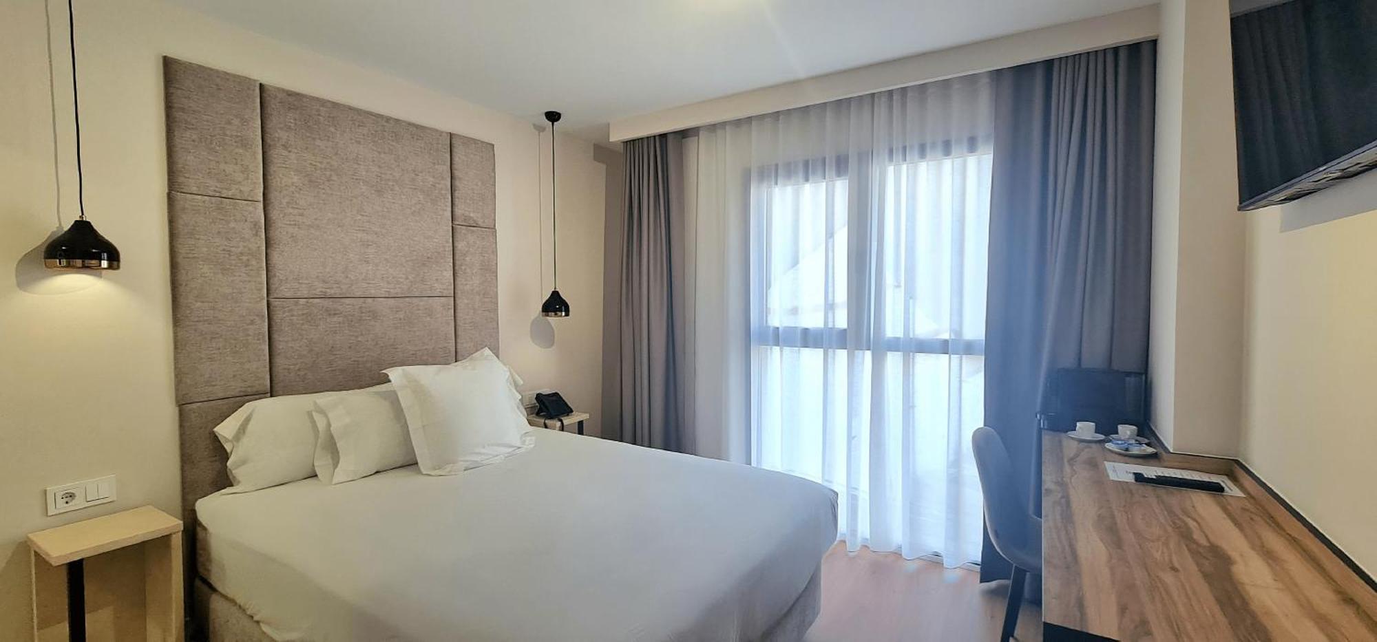 Hotel Suites Moma Centro Villanueva De La Serena Ngoại thất bức ảnh